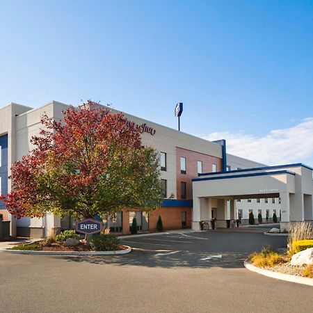Hampton Inn Chicopee - Springfield Exterior photo