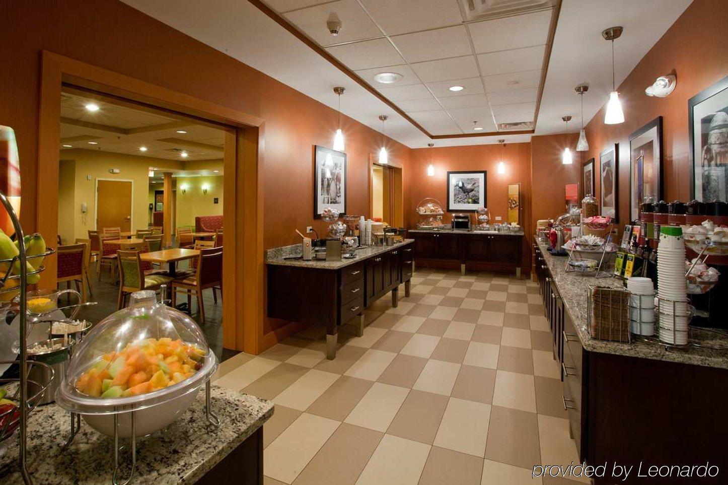 Hampton Inn Chicopee - Springfield Exterior photo