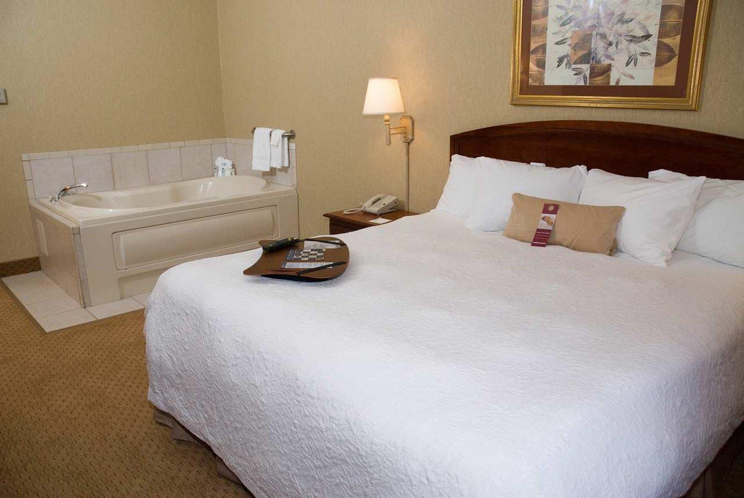 Hampton Inn Chicopee - Springfield Room photo